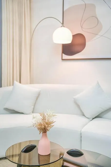Comfy 2Br Apartment In Downtown. Dubai United Arab Emirates